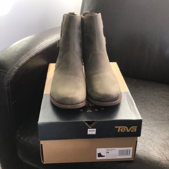 teva ellery ankle boot